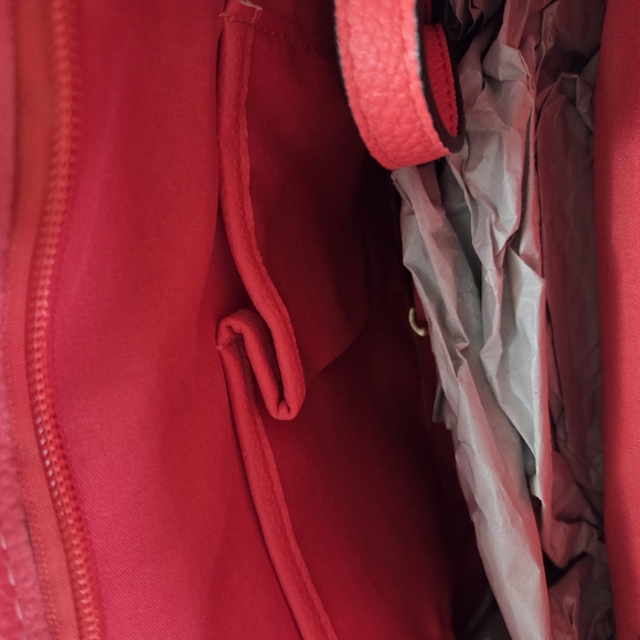 Womans Purses - Picture 4 of 8